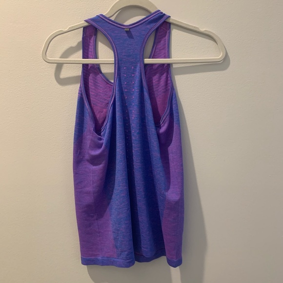 NIKE DRI-FIT tank top - Picture 3 of 3